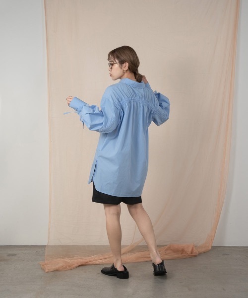 Amiur（エミレ）の「back drawstring smooth shirt（シャツ/ブラウス・レディース・ホワイト/ブルー・FREE）」の10枚目の写真