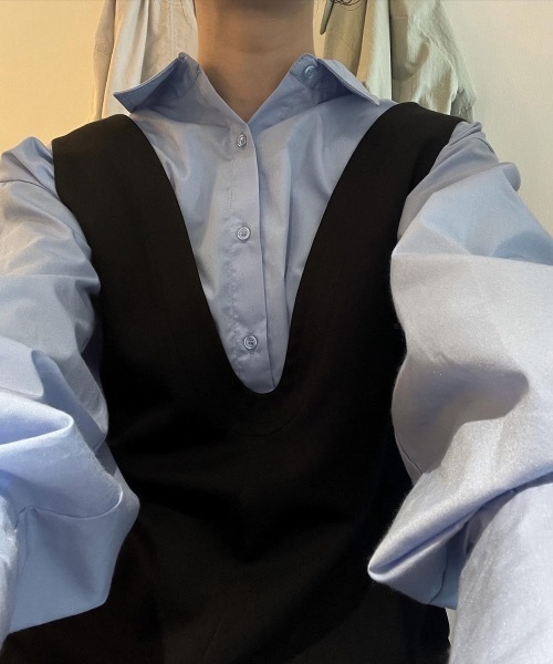 Amiur（エミレ）の「back drawstring smooth shirt（シャツ/ブラウス・レディース・ホワイト/ブルー・FREE）」の15枚目の写真