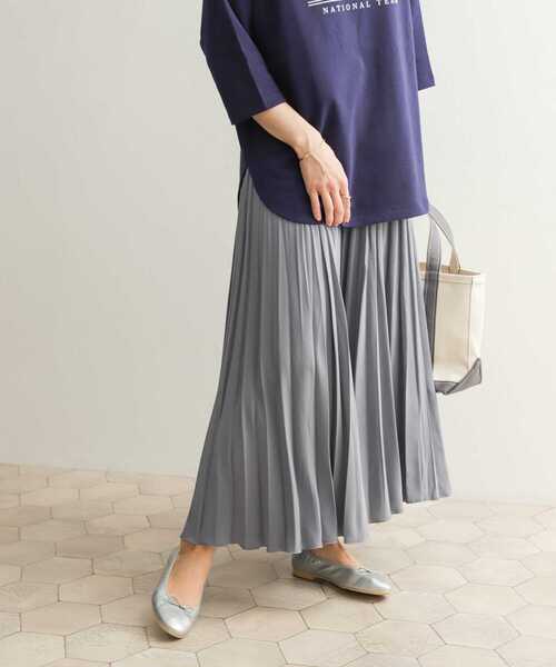 URBAN RESEARCH DOORS（アーバンリサーチドアーズ）の「ランダムプリーツロングスカート（スカート・レディース・アイボリー/ブルー系その他/ミント・MEDIUM）」の3枚目の写真