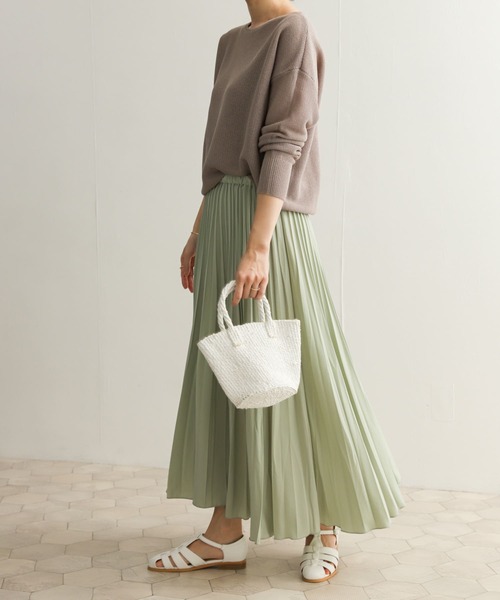 URBAN RESEARCH DOORS（アーバンリサーチドアーズ）の「ランダムプリーツロングスカート（スカート・レディース・アイボリー/ブルー系その他/ミント・MEDIUM）」の2枚目の写真