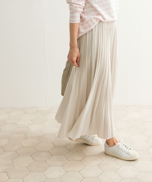 URBAN RESEARCH DOORS（アーバンリサーチドアーズ）の「ランダムプリーツロングスカート（スカート・レディース・アイボリー/ブルー系その他/ミント・MEDIUM）」の6枚目の写真