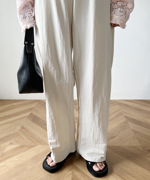 MYMOOD.（マイムード）の「ナイロントラックパンツ（その他パンツ・レディース・アイボリー/ブラック/ピンク・FREE）」の12枚目の写真