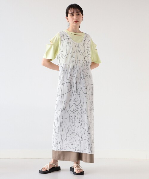 Ray BEAMS（レイビームス）の「Ray BEAMS / ライン プリント プリーツ ワンピース（ワンピース・レディース・ホワイト/ラベンダー・ONE SIZE）」の6枚目の写真