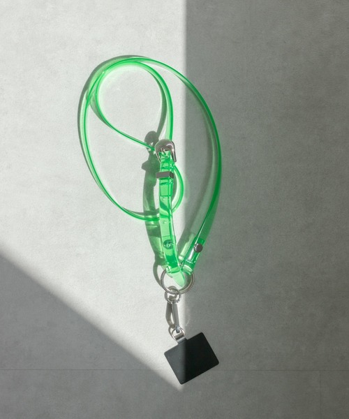 ear PAPILLONNER(イアパピヨネ)の「クリアショルダーストラップ【SUM1 STYLE(スミスタイル)】(スマホグッズ・レディース・クリアブラック/クリアグリーン/クリア・FREE)」の10枚目の写真