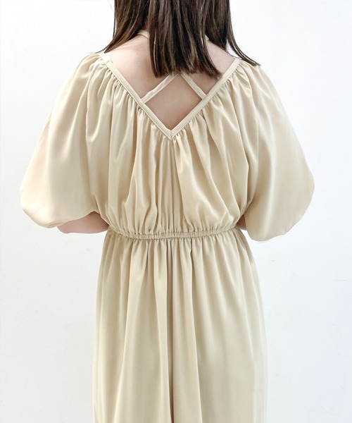 JUNOAH（ジュノア）の「クロスリボン2wayウエストギャザーフレアワンピース（ワンピース・レディース・ライトベージュ/ブラック/モカ・MEDIUM/LARGE/X-LARGE）」の9枚目の写真