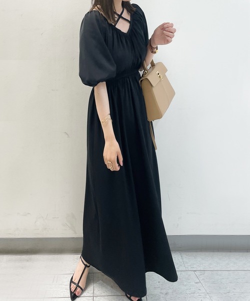 JUNOAH（ジュノア）の「クロスリボン2wayウエストギャザーフレアワンピース（ワンピース・レディース・ライトベージュ/ブラック/モカ・MEDIUM/LARGE/X-LARGE）」の19枚目の写真