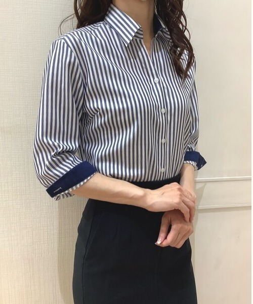 TOKYO SHIRTS（トウキョウシャツ）の「形態安定ノーアイロン スキッパー 七分袖ビジネスワイシャツ（ビジネスシャツ・レディース・ブルー・S/M/L/LL/XL）」の9枚目の写真