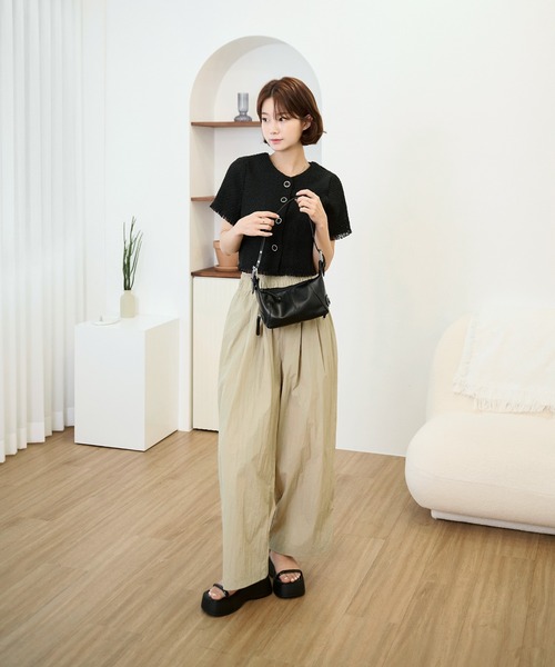 UNE MANSION（ユヌマンション）の「ノーカラータッセルツイードクロップドジャケット（ブルゾン・レディース・ブラック/ライトブルー・FREE）」の15枚目の写真