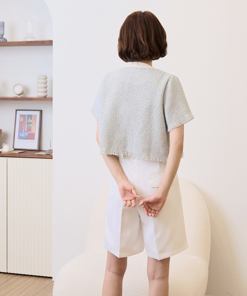 UNE MANSION（ユヌマンション）の「ノーカラータッセルツイードクロップドジャケット（ブルゾン・レディース・ブラック/ライトブルー・FREE）」の12枚目の写真