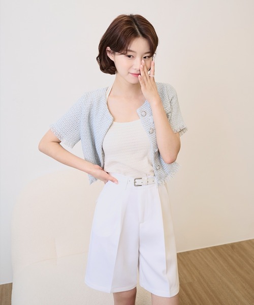 UNE MANSION（ユヌマンション）の「ノーカラータッセルツイードクロップドジャケット（ブルゾン・レディース・ブラック/ライトブルー・FREE）」の9枚目の写真