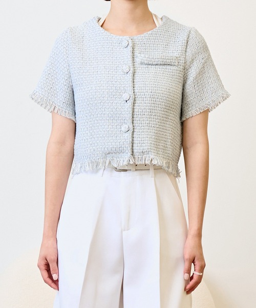 UNE MANSION（ユヌマンション）の「ノーカラータッセルツイードクロップドジャケット（ブルゾン・レディース・ブラック/ライトブルー・FREE）」の18枚目の写真