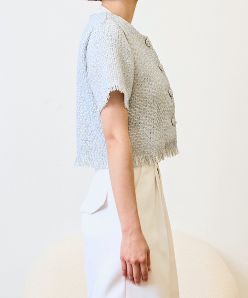 UNE MANSION（ユヌマンション）の「ノーカラータッセルツイードクロップドジャケット（ブルゾン・レディース・ブラック/ライトブルー・FREE）」の14枚目の写真