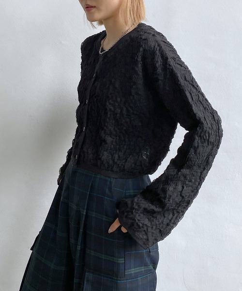 PAGEBOY(ページボーイ)の「3Dジャガードショートカーディガン(カーディガン/ボレロ・レディース・ブラック/ボルドー/オフホワイト・FREE)」の12枚目の写真