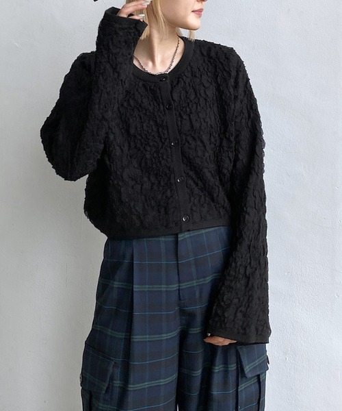 PAGEBOY(ページボーイ)の「3Dジャガードショートカーディガン(カーディガン/ボレロ・レディース・ブラック/ボルドー/オフホワイト・FREE)」の8枚目の写真