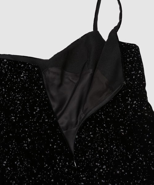 BELPER(ベルパー)の「VELVET CAMISOLE(キャミソール・レディース・ブラック/レッド・2)」の4枚目の写真