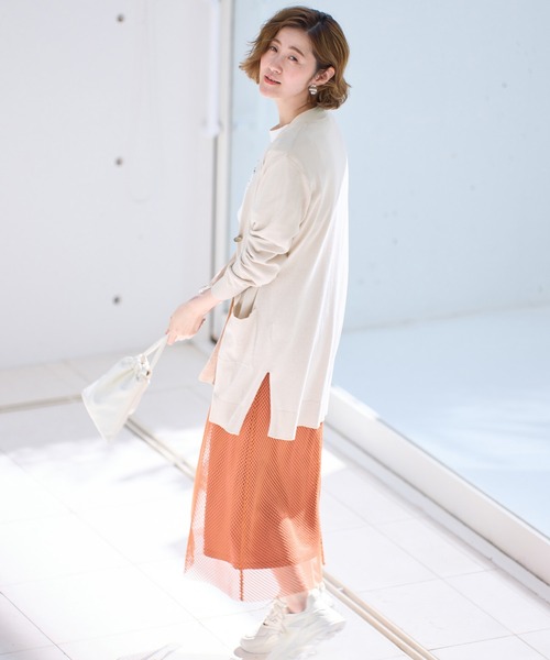 BELLUNA PLUS（ベルーナ）の「ヒンヤリ冷感！洗えるロング丈カーディガン（カーディガン/ボレロ・レディース・ネイビー/アイボリー/ロイヤルブルー/セージグリーン/イエロー/ラベンダー/ネイビー系/ピンクベージュ・MEDIUM/LARGE/X-LARGE/SMALL）」の12枚目の写真