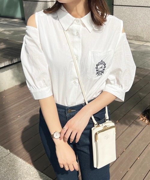 apres jour（アプレジュール）の「刺繍2WAYスリーブブラウス【ZOZOTOWN限定アイテム】（シャツ/ブラウス・レディース・オフホワイト/サックスブルー/ネイビー/ピンクベージュ/ピンク系その他・フリー/X-LARGE）」の6枚目の写真