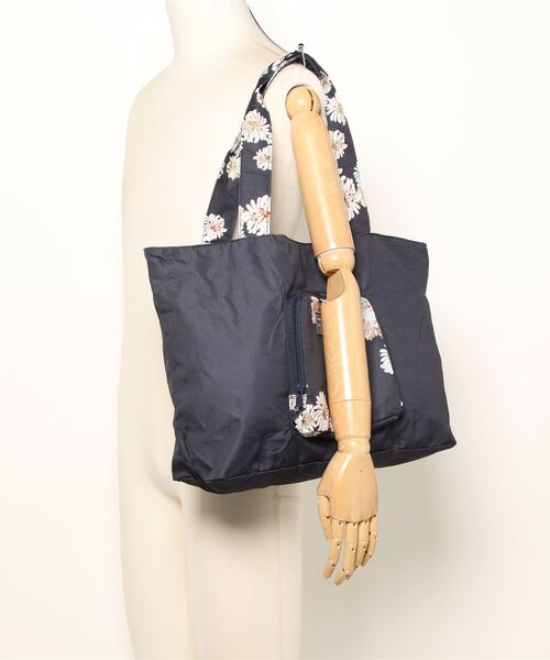 PAUL & JOE ACCESSOIRES(ポールアンドジョーアクセソワ)の「折りたたみトートバッグ/クリザンテーム/PAUL & JOE ACCESSOIRES(トートバッグ・レディース・ネイビー/ピンク/ベージュ・FREE)」の20枚目の写真