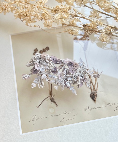 m.soeur（エムスール）の「かすみ草とつるレースのクリップ（バレッタ/ヘアクリップ・レディース・グリーン/ホワイト/グレー・FREE）」の4枚目の写真