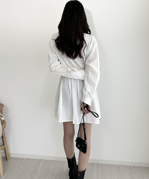 Silly(シリー)の「【韓国コーデに大活躍◎デザイン性抜群!】アシンメトリーギャザーワンピース(ワンピース・レディース・ブラック/ホワイト・SMALL/MEDIUM/LARGE)」の17枚目の写真