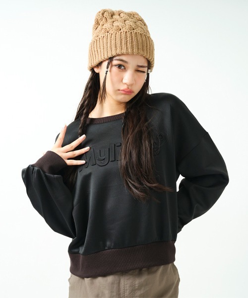by LOVEiT(バイラビット)の「ロゴエンボスプルオーバー(スウェット・キッズ・ブルーグレー/アイボリー/ブラック・120cm/130cm/140cm/150cm/160cm)」の14枚目の写真