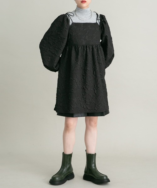 KBF（ケイビーエフ）の「タートルネックコンパクトカットソー（Tシャツ/カットソー・レディース・グレー/グリーン/オフホワイト・ONE）」の12枚目の写真