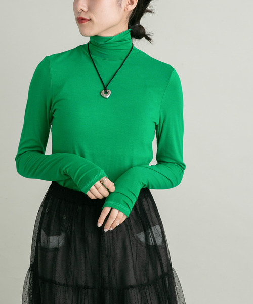 KBF（ケイビーエフ）の「タートルネックコンパクトカットソー（Tシャツ/カットソー・レディース・グレー/グリーン/オフホワイト・ONE）」の18枚目の写真