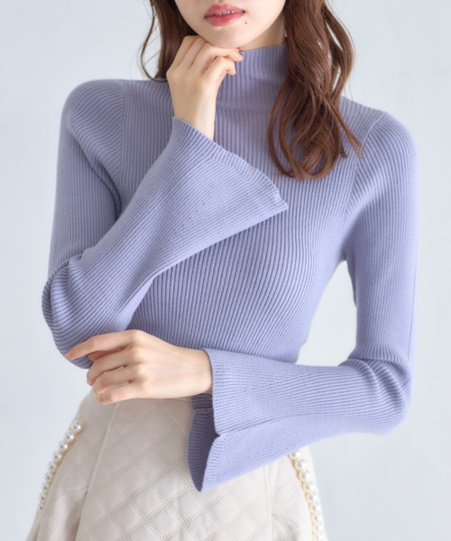 tocco closet(トッコ クローゼット)の「フレアスリーブハイネックリブニットプルオーバー(ニット/セーター・レディース・ライトブルー/オフホワイト/ピンク・M)」の3枚目の写真