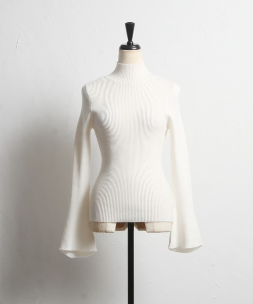 tocco closet(トッコ クローゼット)の「フレアスリーブハイネックリブニットプルオーバー(ニット/セーター・レディース・ライトブルー/オフホワイト/ピンク・M)」の17枚目の写真