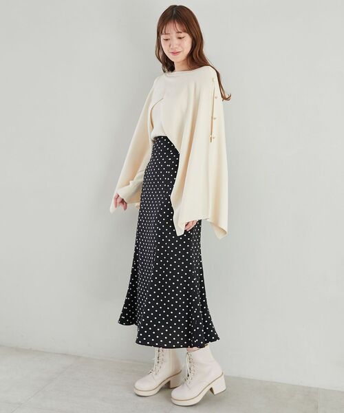 MAJESTIC LEGON(マジェスティックレゴン)の「バックレースアップマーメイドスカート(スカート・レディース・アイボリー/ブラック/ブラック系その他・MEDIUM)」の4枚目の写真