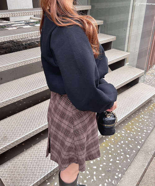 MIIA(ミーア)の「ロゴ刺繍ショート丈プルオーバー(Tシャツ/カットソー・レディース・ブラック/ピンク/オフホワイト・FREE)」の22枚目の写真