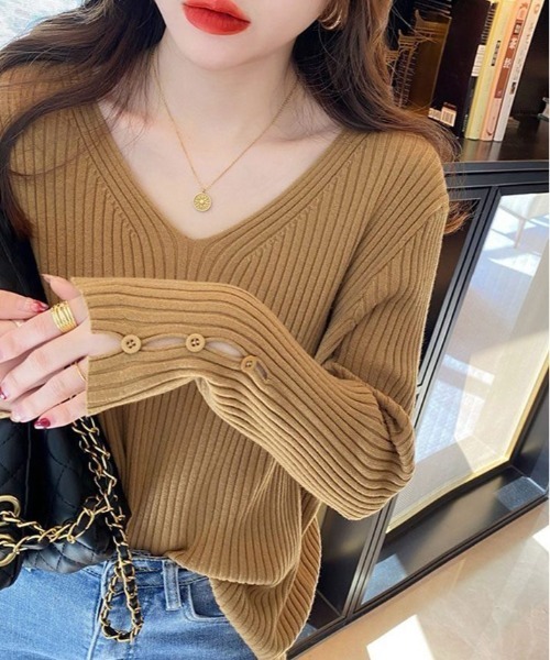 kirakiraShop(キラキラショップ)の「袖ボタン Vネック リブ ニット(ニット/セーター・レディース・ブラック/ベージュ/オフホワイト/オリーブ/グリーン・FREE)」の12枚目の写真