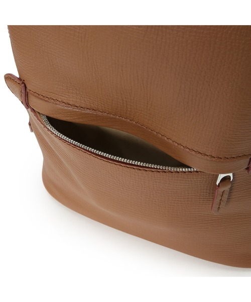 Felisi(フェリージ)の「Felisi (フェリージ) レザーデイパック 23/44/AP(バックパック/リュック・メンズ・ブラウン/ブラック/インディゴブルー・ONE)」の4枚目の写真