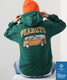 PEANUTS×Volks wagen　プリントプルパーカー