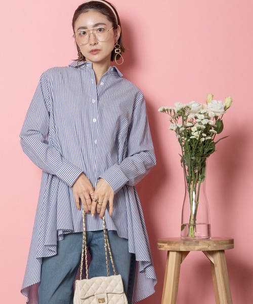 MHBG TOKYO(エムエイチビージートーキョー)の「ラッフルフレアロングシャツ(シャツ/ブラウス・レディース・ブラック×ホワイト/ネイビー×ホワイト/オフホワイト・FREE)」の3枚目の写真