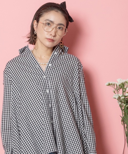 MHBG TOKYO(エムエイチビージートーキョー)の「ラッフルフレアロングシャツ(シャツ/ブラウス・レディース・ブラック×ホワイト/ネイビー×ホワイト/オフホワイト・FREE)」の12枚目の写真