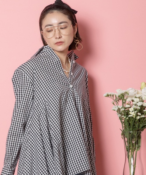 MHBG TOKYO(エムエイチビージートーキョー)の「ラッフルフレアロングシャツ(シャツ/ブラウス・レディース・ブラック×ホワイト/ネイビー×ホワイト/オフホワイト・FREE)」の13枚目の写真