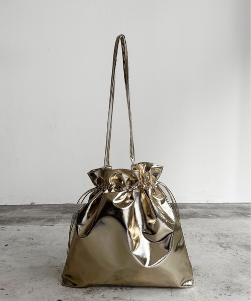 SPRUCE（スプルース）の「EM:SPRUCE ラパス巾着トート メタリック