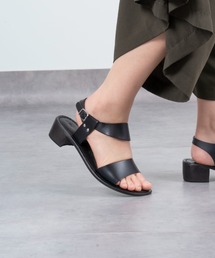 【L’ ANGOLO DEL CUOIO/ランゴロデルクオイオ】レザーサンダル フラットサンダル