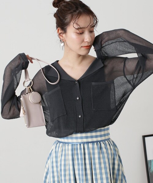 N.（N. Natural Beauty Basic）（エヌエヌナチュラルビューティーベーシック）の「◆針抜きシアー開襟ニットカーディガン（カーディガン/ボレロ・レディース・チャコールグレー/オフホワイト/ブルー・MEDIUM）」の10枚目の写真