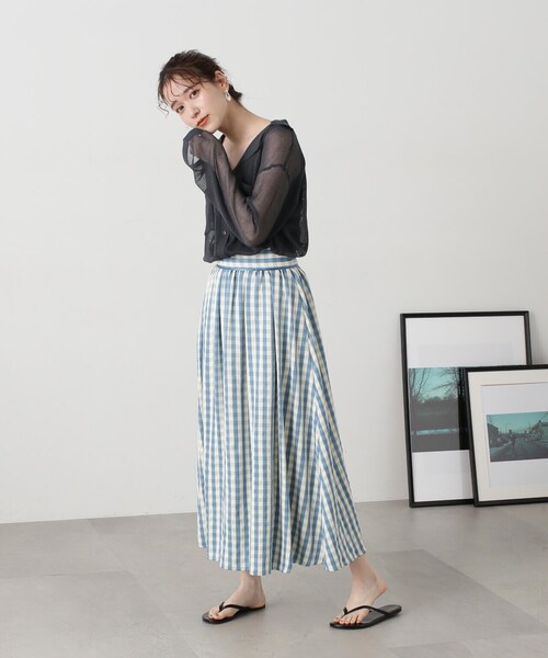 N.（N. Natural Beauty Basic）（エヌエヌナチュラルビューティーベーシック）の「◆針抜きシアー開襟ニットカーディガン（カーディガン/ボレロ・レディース・チャコールグレー/オフホワイト/ブルー・MEDIUM）」の14枚目の写真