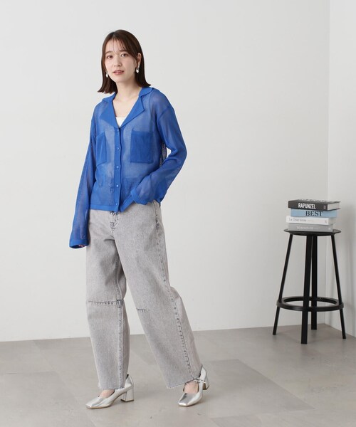 N.（N. Natural Beauty Basic）（エヌエヌナチュラルビューティーベーシック）の「◆針抜きシアー開襟ニットカーディガン（カーディガン/ボレロ・レディース・チャコールグレー/オフホワイト/ブルー・MEDIUM）」の5枚目の写真