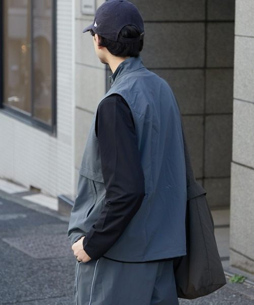 Franklin Climbing（フランクリンクライミング）の「【ENHANCE】ストレッチナイロンベスト《撥水》（ベスト・メンズ・グレー/ブラック・MEDIUM/LARGE）」の16枚目の写真