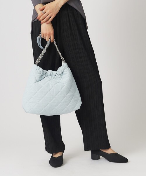 SHOO・LA・RUE（シューラルー）の「◆キルティングチェーンショルダーバッグ（ショルダーバッグ・レディース・ブルー系その他5/ブラック/サックスブルー系3・00）」の17枚目の写真