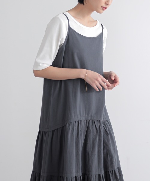 for/c（フォーシー）の「ティアードキャミワンピース【オーガニック】（ワンピース・レディース・チャコールグレー/ホワイト・M/L）」の6枚目の写真