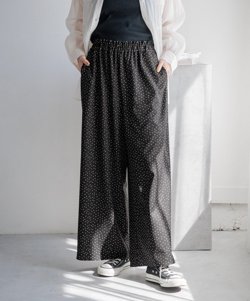 LOWRYS FARM(ローリーズファーム)の「ガラワイドイージーパンツ 111625(その他パンツ・レディース・ネイビー/ブラウン/ブラック・FREE)」の2枚目の写真