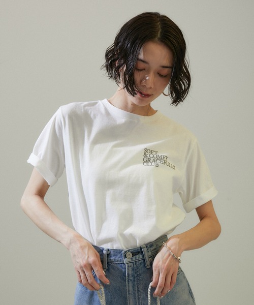 AMERICANA（アメリカーナ）の「【Americana for SALON】別注CLUBロゴTシャツ【WEB限定カラー】（Tシャツ/カットソー・レディース・ライトグレー/オフホワイト/スミクロ・FREE）」の17枚目の写真