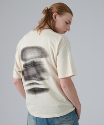 PIGMENT SPRAY DESIGN BACK PRINT T/ピグメントスプレーデザインバックプリントT