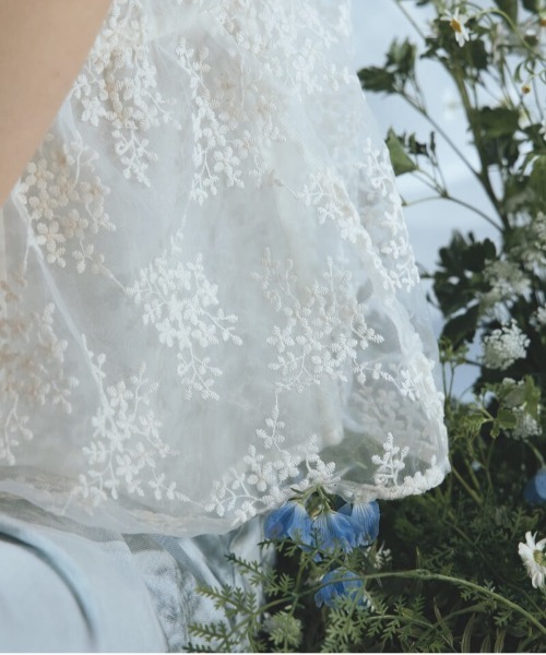 flower(フラワー)の「シアーフラワービスチェ(キャミソール・レディース・アイボリー/コーラル・FREE)」の21枚目の写真