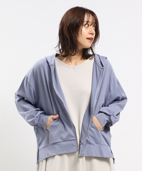 GLOBAL WORK Smile Seed Store(グローバルワーク スマイルシードストア)の「UVドライジップパーカー/112811(パーカー・レディース・グレイッシュベージュ/チャコール/ブラック/サックスブルー・MEDIUM/SMALL/X-LARGE/LARGE)」の1枚目の写真
